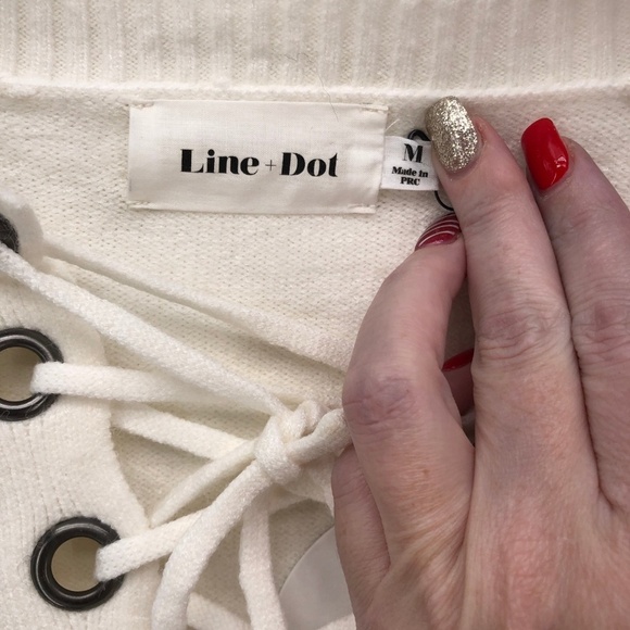 Revolve Line + Dot Lea Grommet White Lace Up Top M - Picture 2 of 7